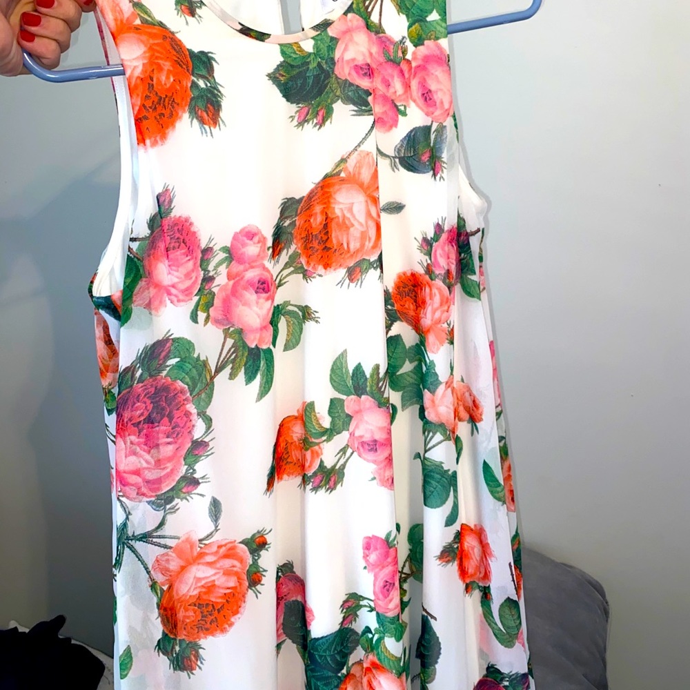 CALVIN KLEIN beautiful flower dress